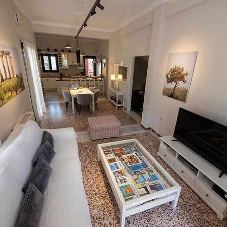 Angelinas Quarters - Kalamata Mediterranean Villas Dış mekan fotoğraf