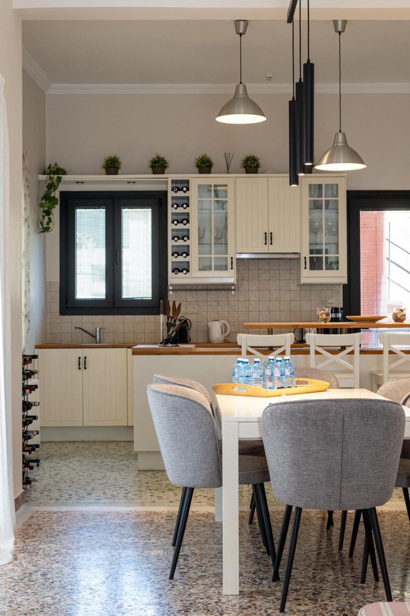 Angelinas Quarters - Kalamata Mediterranean Villas Dış mekan fotoğraf